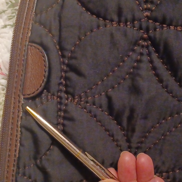 PRICE DROP TODAY🥀 👜🥀CUTE FOSSIL PURSE - Picture 8 of 8